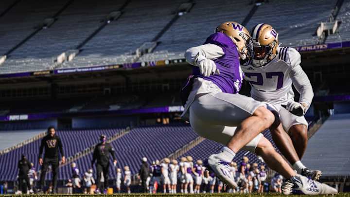 UW Roster Review, No. 2-99: Smith Uses McDuffie as His Football Tour Guide