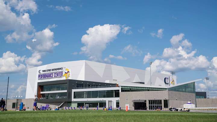 Vikings OTAs Get Underway With Veterans in Attendance