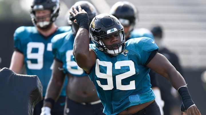 BREAKING: Panthers Sign DT Caraun Reid BREAKING: Panthers Sign DT Caraun Reid