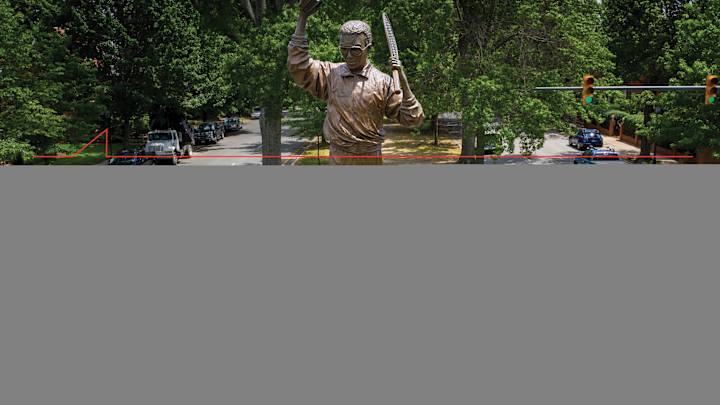 Where the Confederates Fell, Arthur Ashe Still Stands