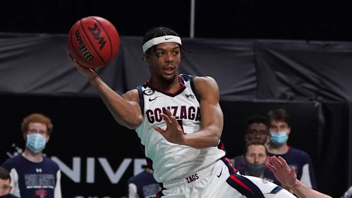 Georgia Basketball Roster Full After Aaron Cook Transfer