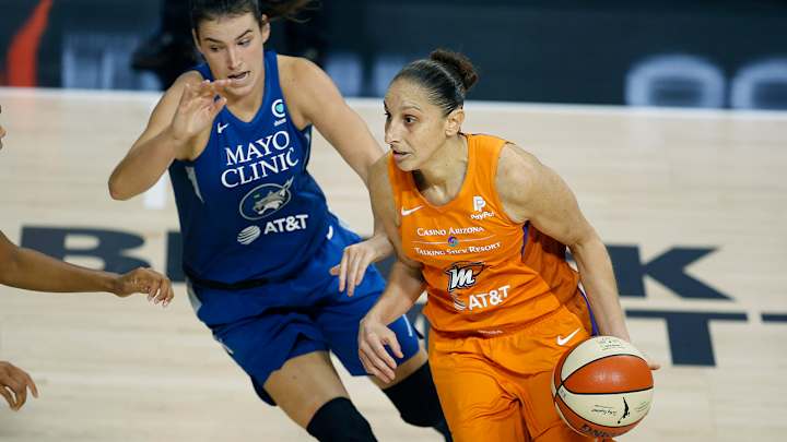 Diana Taurasi to Miss at Least Four Weeks Due to Sternum Fracture