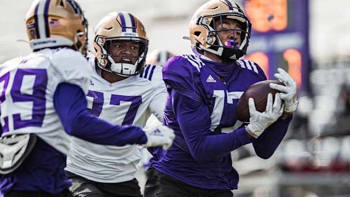 UW Roster Review, No. 2-99: Taj Davis Runs a Comebacker to Huskies