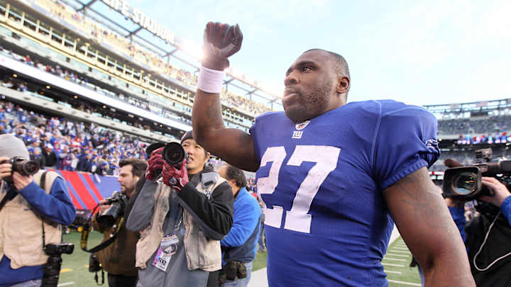 Brandon Jacobs Eyes NFL Return as DE: 'No Way Tim Tebow is a Better Athlete'