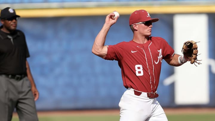 Too Little, Too Late for Alabama Baseball in 7-2 Loss to No. 13 Florida Too Little, Too Late for Alabama Baseball in 7-2 Loss to No. 13 Florida