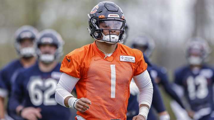 Justin Fields Not More Popular than Tim Tebow Justin Fields Not More Popular than Tim Tebow