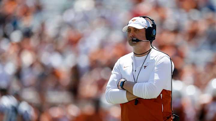 Texas' Steve Sarkisian Receives Broyles Award Trophy