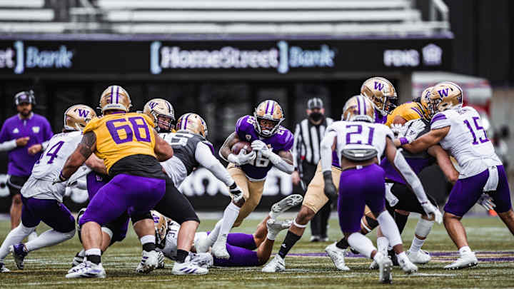 UW Roster Review, No. 2-99: Flamboyant Sunday is a Husky Sideshow