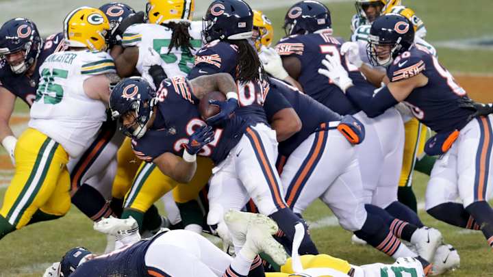 David Montgomery Runs as Bears Offense Walks