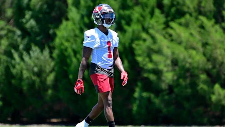 Armstrong Impressed by Early Returns From Buccaneers WR Jaelon Darden