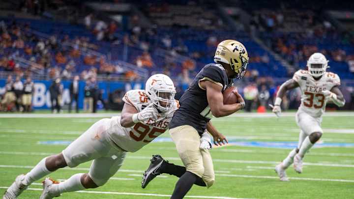 Texas Longhorns Top Talent for 2021: No. 7 - DL Alfred Collins
