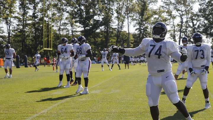 Show of Unity from Bears O-Line