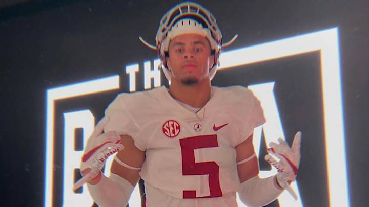 2023 DB Caleb Presley Mesmerized After Offer from Nick Saban on Visit to Alabama