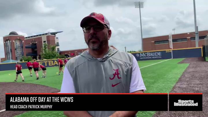 Red-Hot Alabama Softball Takes Advantage of Off Day