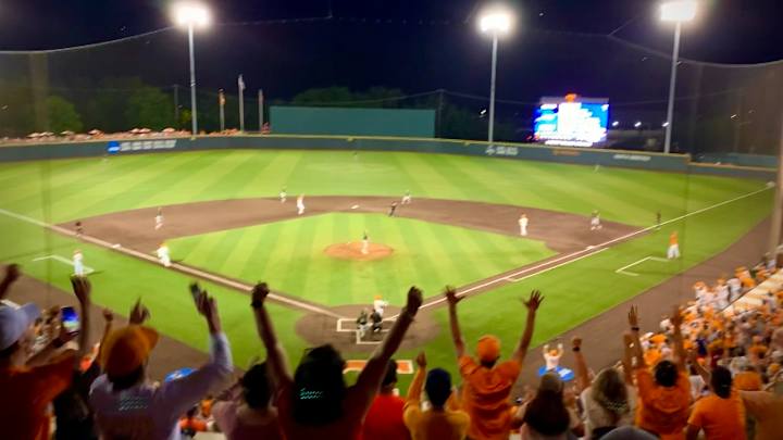 Gilbert’s walk-off grand slam propels Vols over Wright State in 9-8 NCAA Tournament Regional thriller Gilbert’s walk-off grand slam propels Vols over Wright State in 9-8 NCAA Tournament Regional thriller