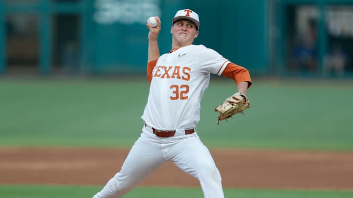 Early Walks Allow Texas To Walk To Austin Regional Final
