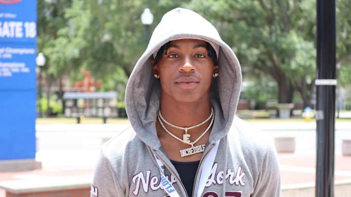 Gators WR Target Evan Stewart Calls Florida the 'Best of Both Worlds'
