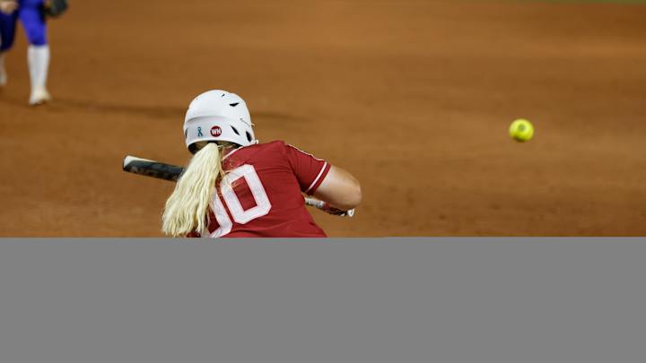 Alabama Offense Baffled by Florida State in 2-0 Loss at Women's College World Series Alabama Offense Baffled by Florida State in 2-0 Loss at Women's College World Series