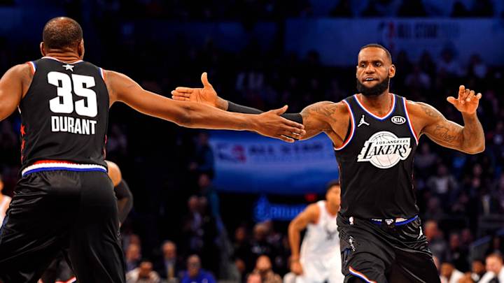 NBA Playoffs: Lakers' LeBron James Tweets About Nets' Kevin Durant During Bucks Game NBA Playoffs: Lakers' LeBron James Tweets About Nets' Kevin Durant During Bucks Game