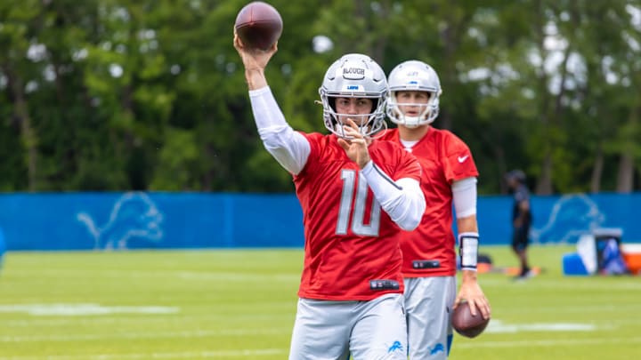 David Blough: Mark Brunell's Playing Experience Will 'Pay Dividends' David Blough: Mark Brunell's Playing Experience Will 'Pay Dividends'