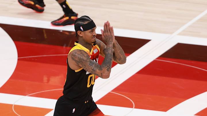 NBA Playoffs: Jordan Clarkson Wearing a Lakers' Kobe Bryant Jersey Before Jazz Clippers Game 1