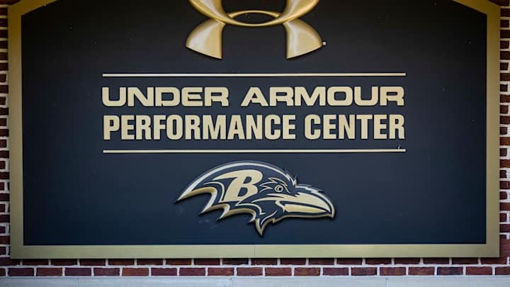 Ravens Provide Uniforms to Youth Football Teams