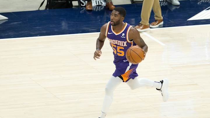 Purdue Pros: E'Twaun Moore Scores Seven as Phoenix Suns Defeat Denver Nuggets in Game 2 Purdue Pros: E'Twaun Moore Scores Seven as Phoenix Suns Defeat Denver Nuggets in Game 2