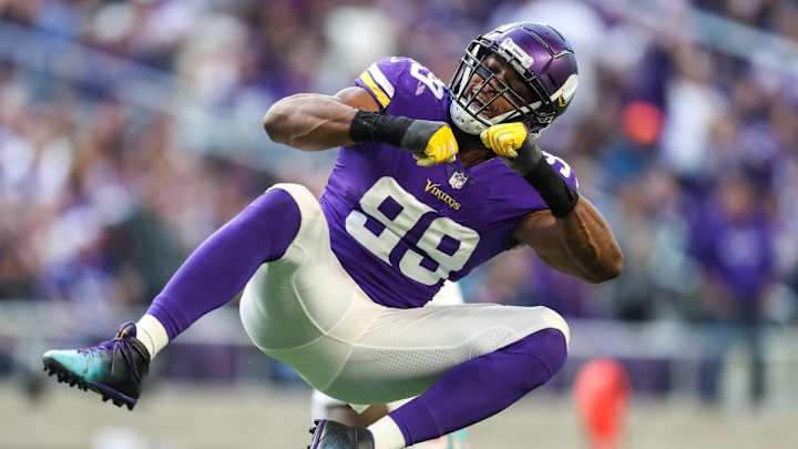 Will Danielle Hunter Show Up to Vikings Mandatory Minicamp Without a New Contract?