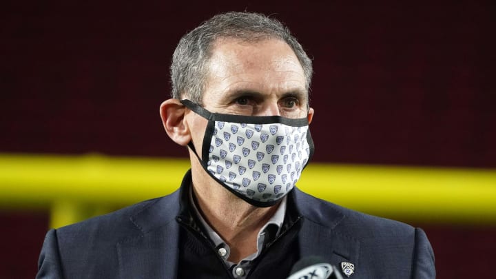 Larry Scott Raises Eyebrows With Pac-12 Exit Interview