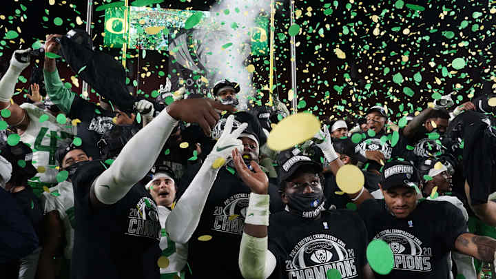 Will 12-Team College Football Playoff Benefit the Pac-12?