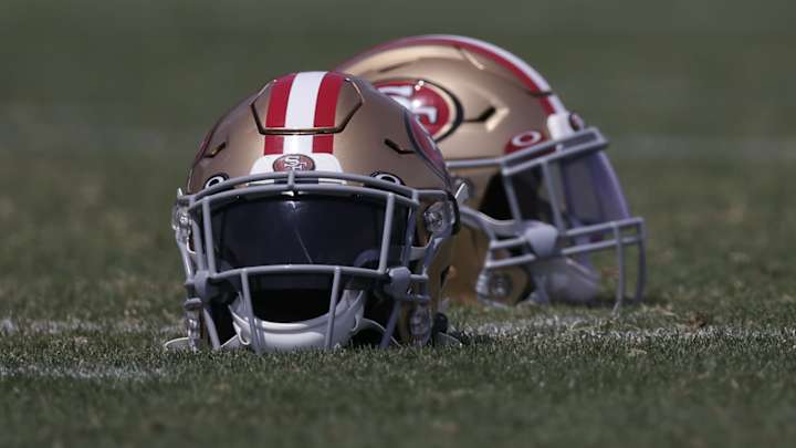 Should the 49ers Have Alternate Helmets?
