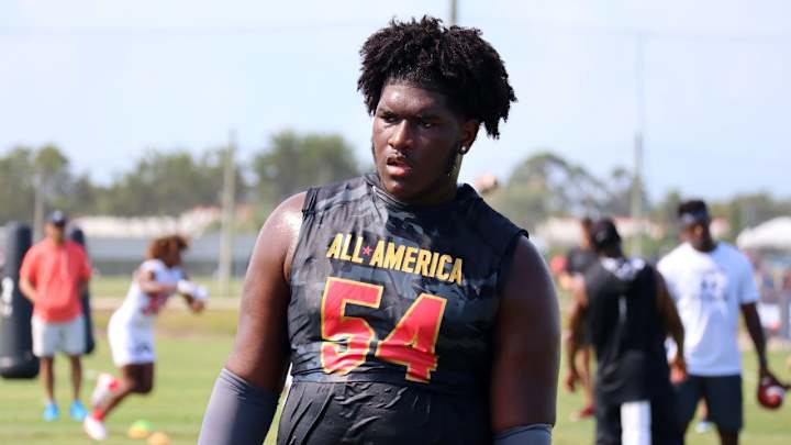 Tyler Booker 'Felt Like a Priority' During Florida Gators Visit