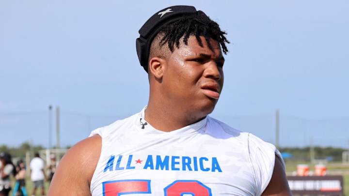 Elite 2022 Defensive Tackle Walter Nolen Drops Top 5 List, Includes Gators