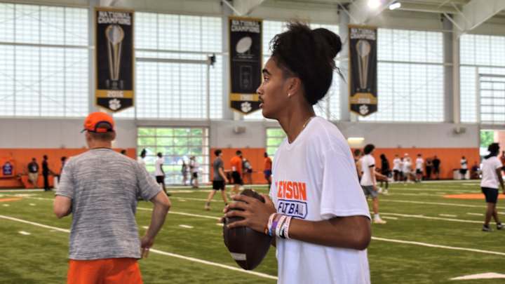 4-Star QB Nico Iamaleava 'Loved' Clemson Visit, Looking for School That Feels Like Home 4-Star QB Nico Iamaleava 'Loved' Clemson Visit, Looking for School That Feels Like Home