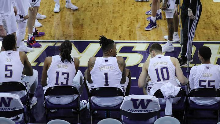 UW Basketball Team Will Enter South Dakota Tournament