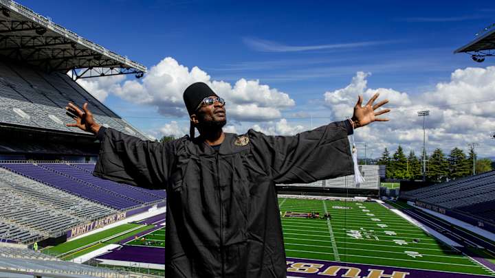 He's Doug Wrenn-El, 41, Enlightened, New UW Graduate He's Doug Wrenn-El, 41, Enlightened, New UW Graduate