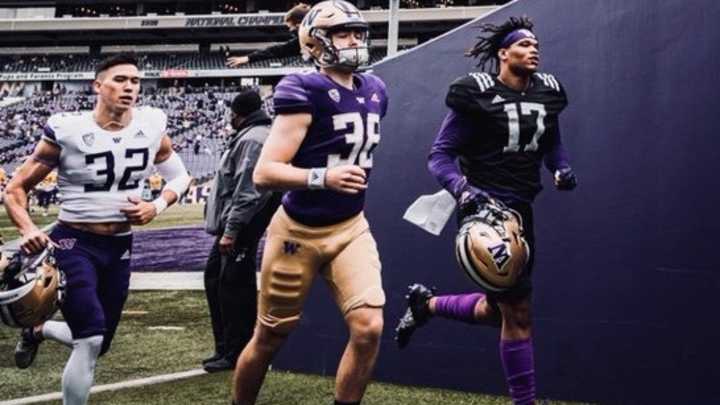Walk-On Kicker Leaves Huskies for Transfer Portal