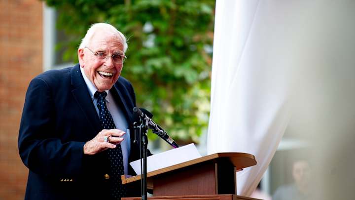 Mr. CFB: Former SEC Commissioner Roy Kramer Not A Fan of 12-Team Playoff Mr. CFB: Former SEC Commissioner Roy Kramer Not A Fan of 12-Team Playoff