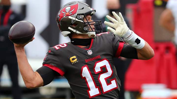 Look Behind the Scenes at Brady, Mahomes' Madden Cover Shoot