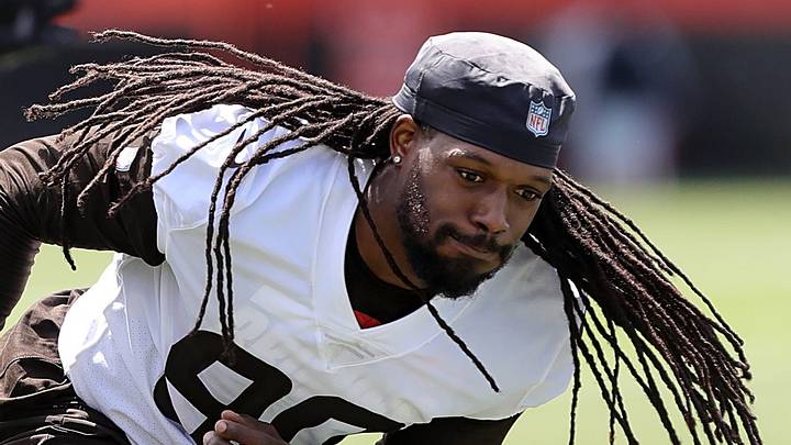 Clowney Sees Fit With Cleveland as a No-Brainer
