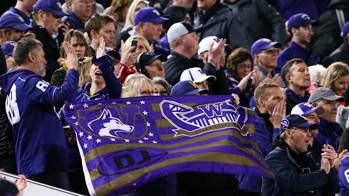 Washington and Washington State Announce Full Capacity for Fall Season