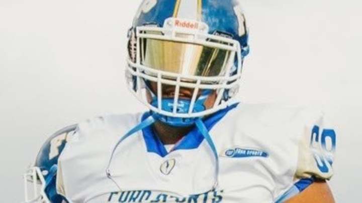 Offensive Lineman De-Commits from UW as Recruitment Heats Up