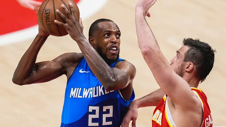 Khris Middleton Made the Difference for Milwaukee in Game 3 Khris Middleton Made the Difference for Milwaukee in Game 3