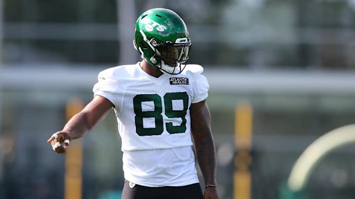 Jets' Chris Herndon Attends Tight End University in Nashville