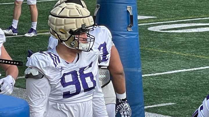 UW Roster Review, No. 0-99: Bandes Was a Big Husky Catch, Then He Made One UW Roster Review, No. 0-99: Bandes Was a Big Husky Catch, Then He Made One