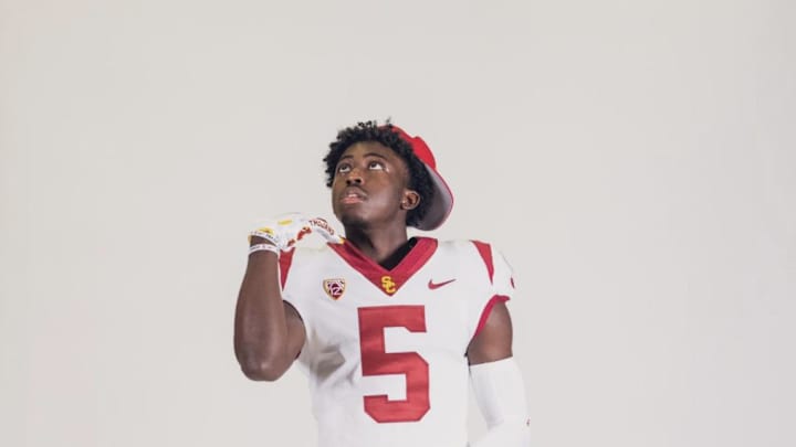 LOOK: Clay Helton Greets Zion Branch on Official Visit at USC