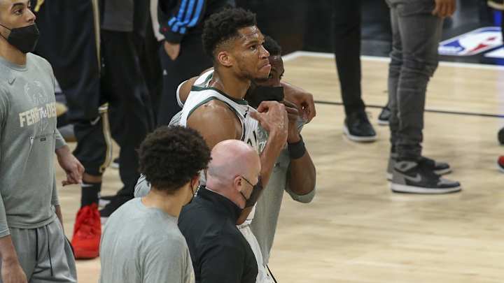 NBA Playoffs Bucks-Hawks: Wizards' Bradley Beal Tweets About Giannis Antetokounmpo NBA Playoffs Bucks-Hawks: Wizards' Bradley Beal Tweets About Giannis Antetokounmpo