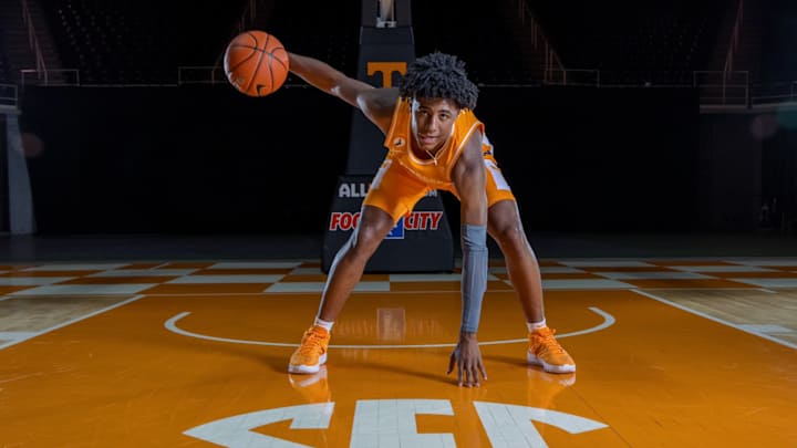 2022 Local Tennessee hoops target BJ Edwards sets commitment announcement date