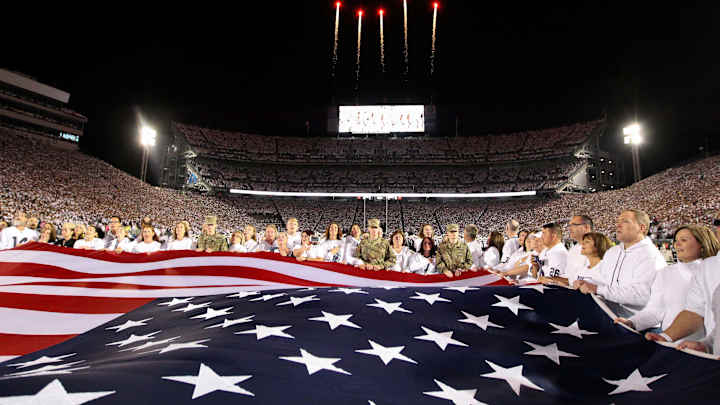 Penn State Dedicates 'Chair of Honor' at Beaver Stadium