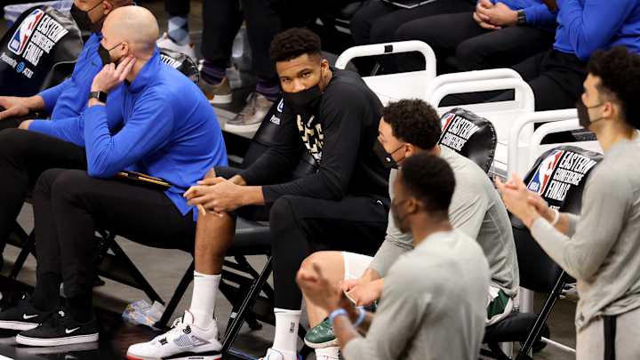 NBA Finals Bucks-Suns: WATCH Giannis Antetokounmpo Shooting Before Game 1